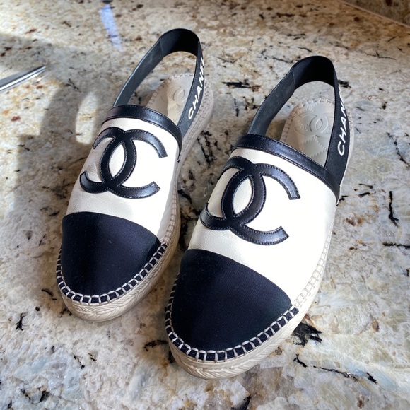 💖SOLD 💖Chanel Espadrille Sandal - Picture 2 of 16